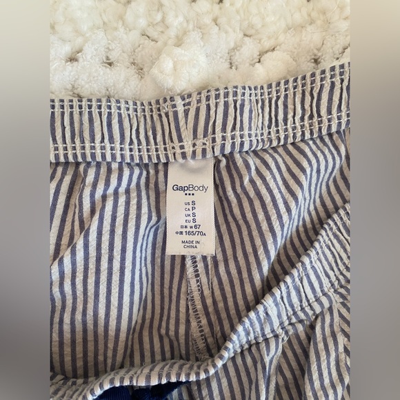 Gap striped pajama shorts - Picture 2 of 3